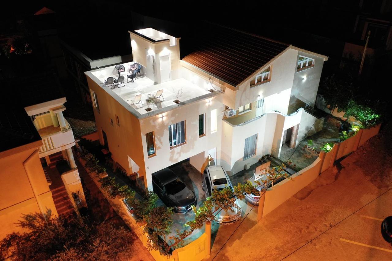 Id Apartments Tivat Buitenkant foto