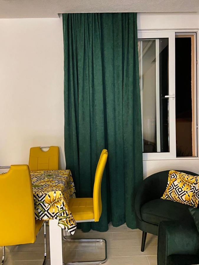 Id Apartments Tivat Buitenkant foto