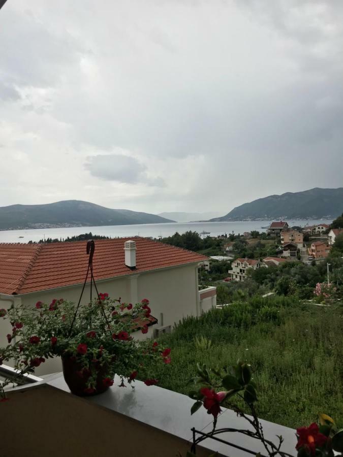 Id Apartments Tivat Buitenkant foto