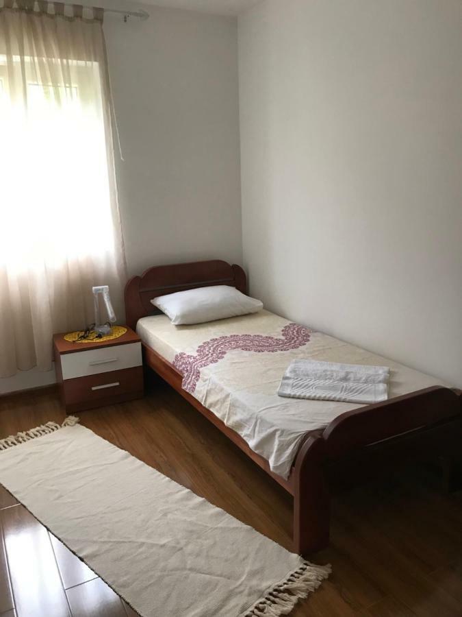 Id Apartments Tivat Buitenkant foto
