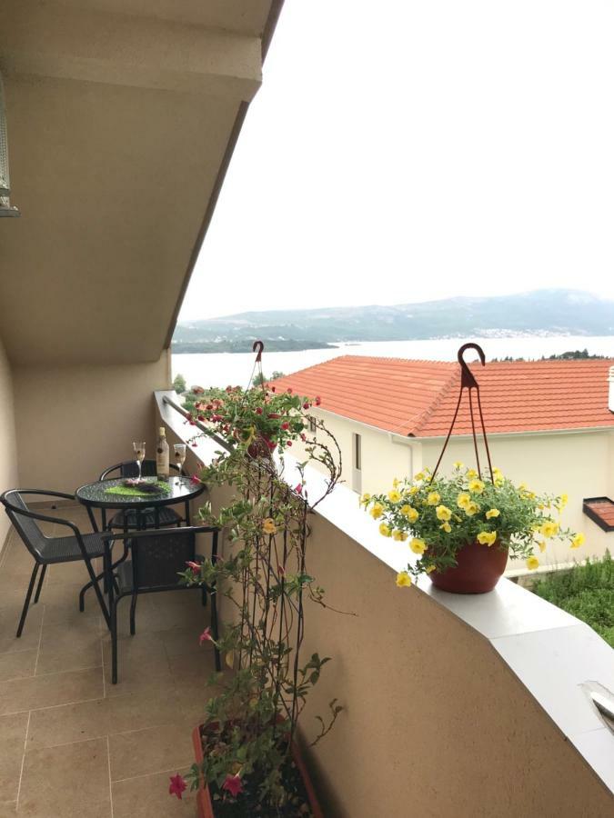 Id Apartments Tivat Buitenkant foto