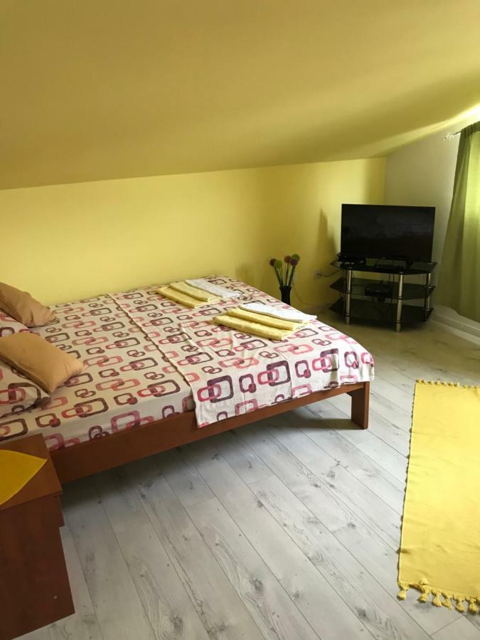 Id Apartments Tivat Buitenkant foto