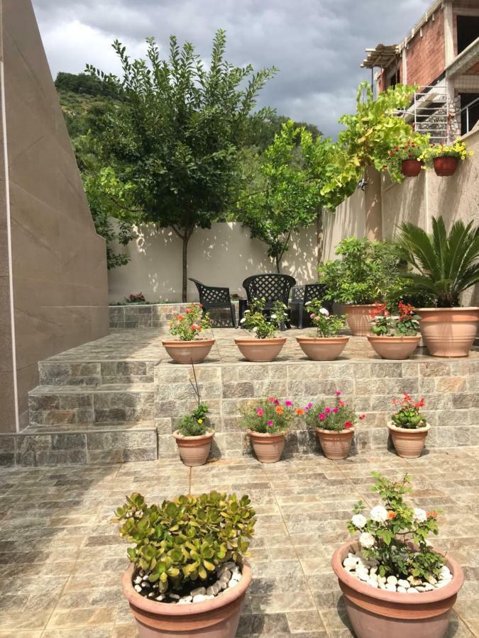 Id Apartments Tivat Buitenkant foto